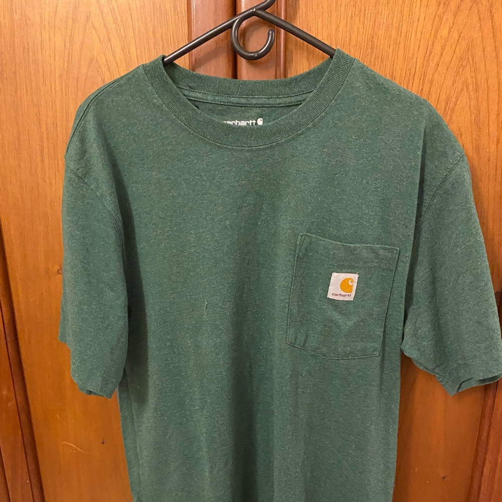 Carhartt men’s t shirt, loose fit, size small